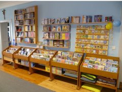 Grossansicht in neuem Fenster: Bücherei innen